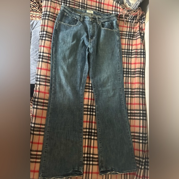 DKNY Mens  Straight Jeans  size 31x32, 5 Pocket Button Fly Denim - Picture 2 of 12